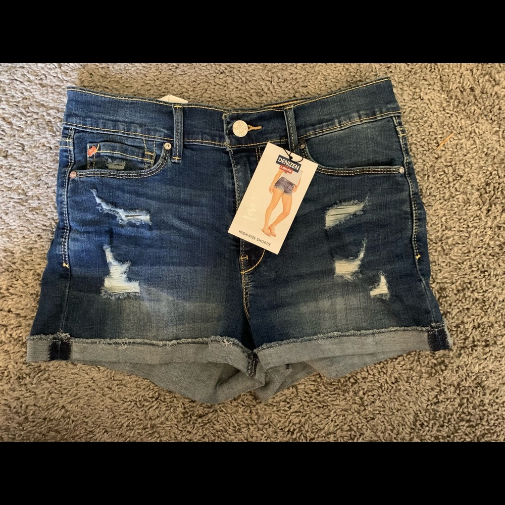 Women’s Levi shorts